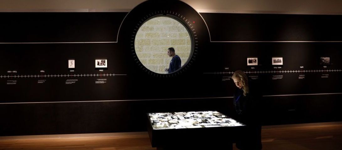Millennials Don T Know About Holocaust The Forward