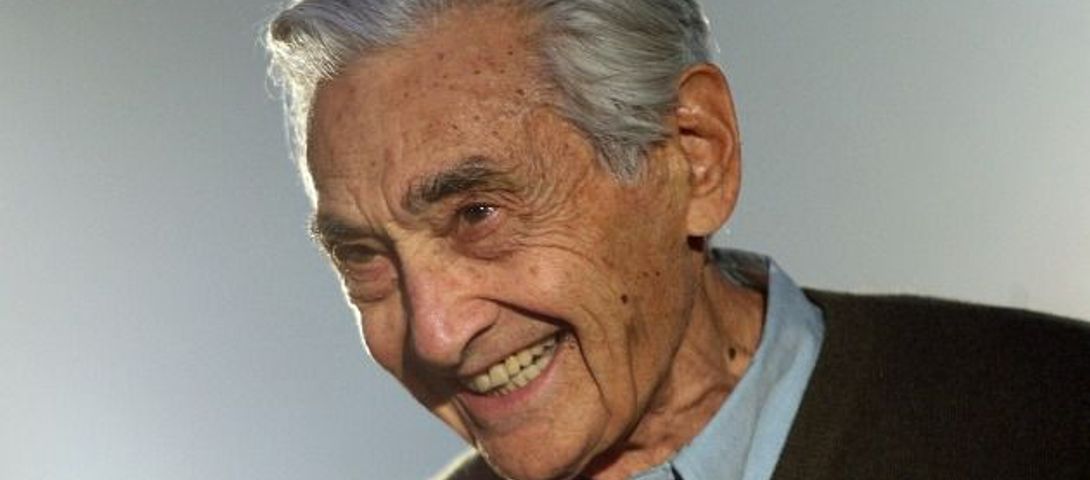 A People's Theatrical History of Howard Zinn The Forward