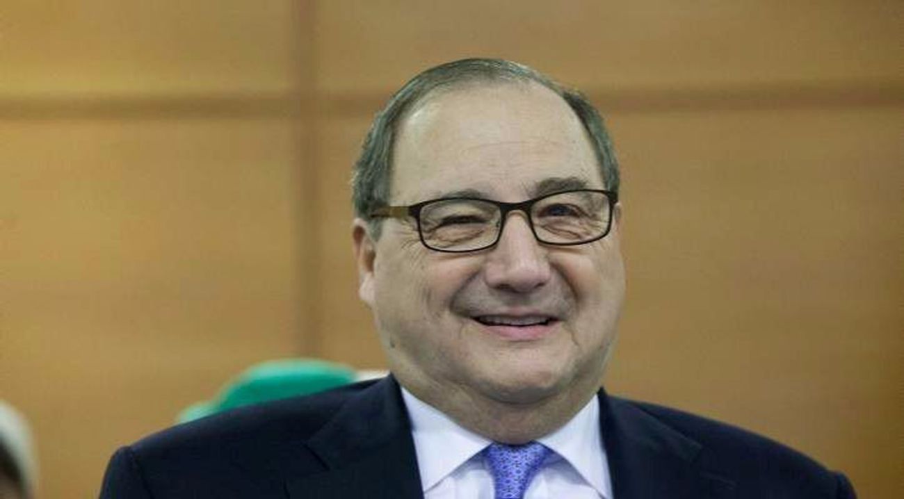 Abe Foxman Says Wave Of Anti-Semitic Hate Is No ‘Crisis’ — And Jews Should Lay Off Trump by the Forward