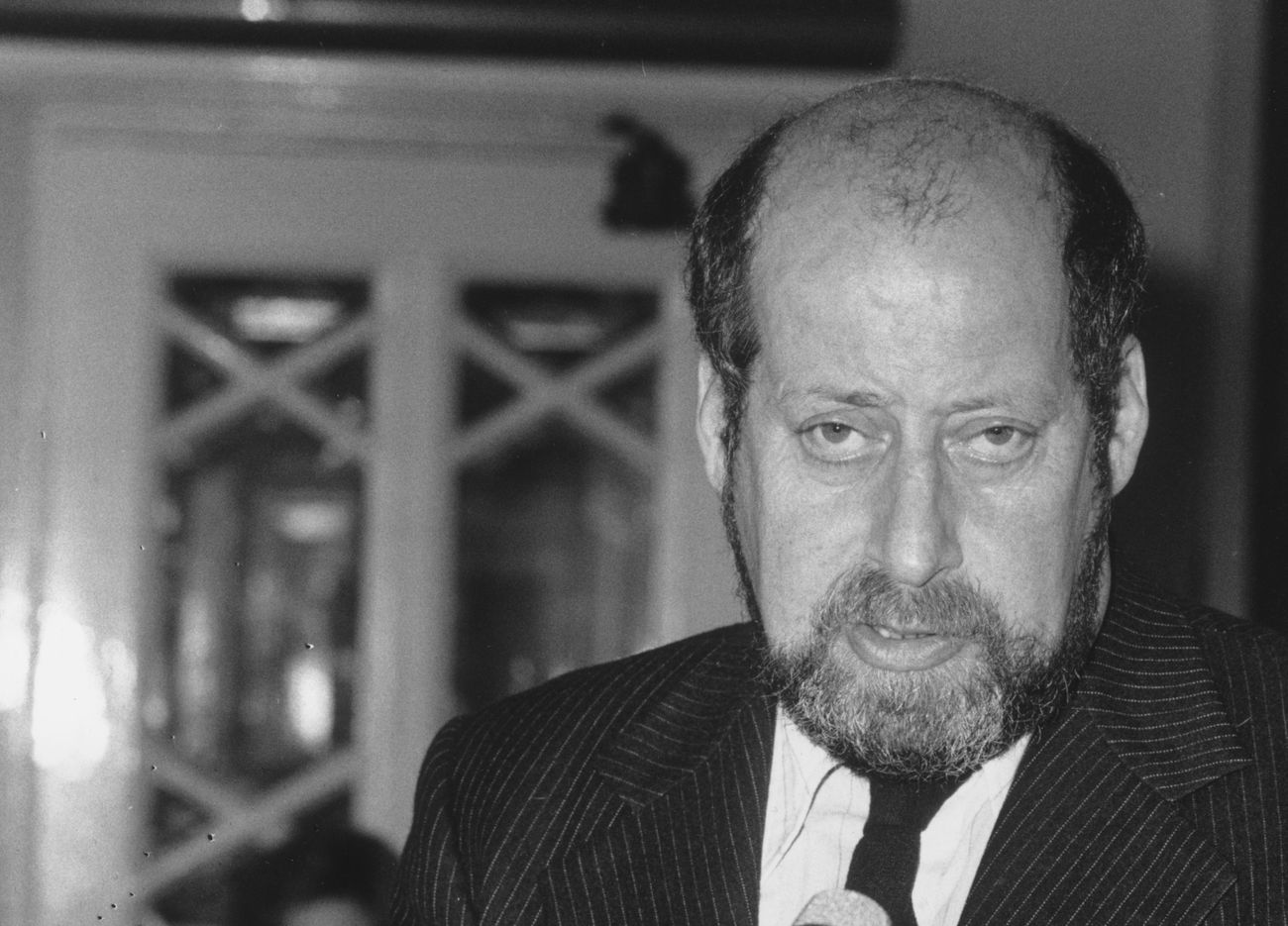 2 Women Claim Sigmund Freud’s Grandson Sexually Abused Them The Forward