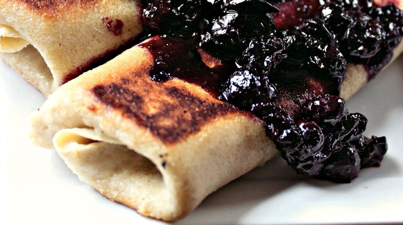 Paleo Blintzes With Blueberry Topping – The Forward