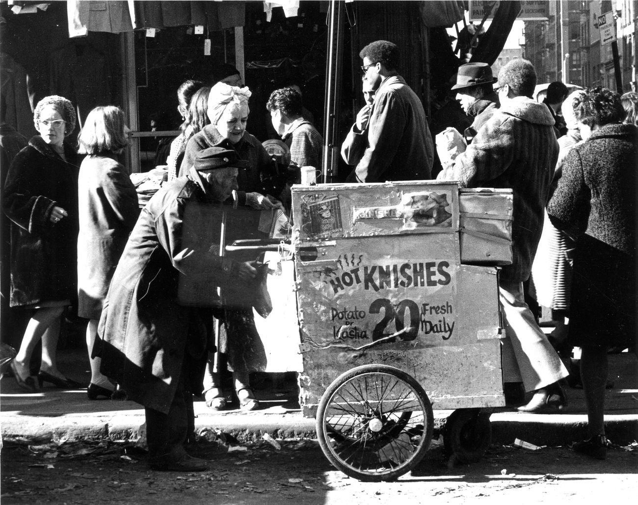 Knish vendor by the Forward
			
