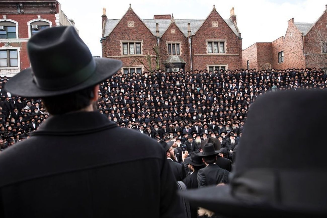 What’s With The Orthodox Anti-Chabad Bigotry? – The Forward