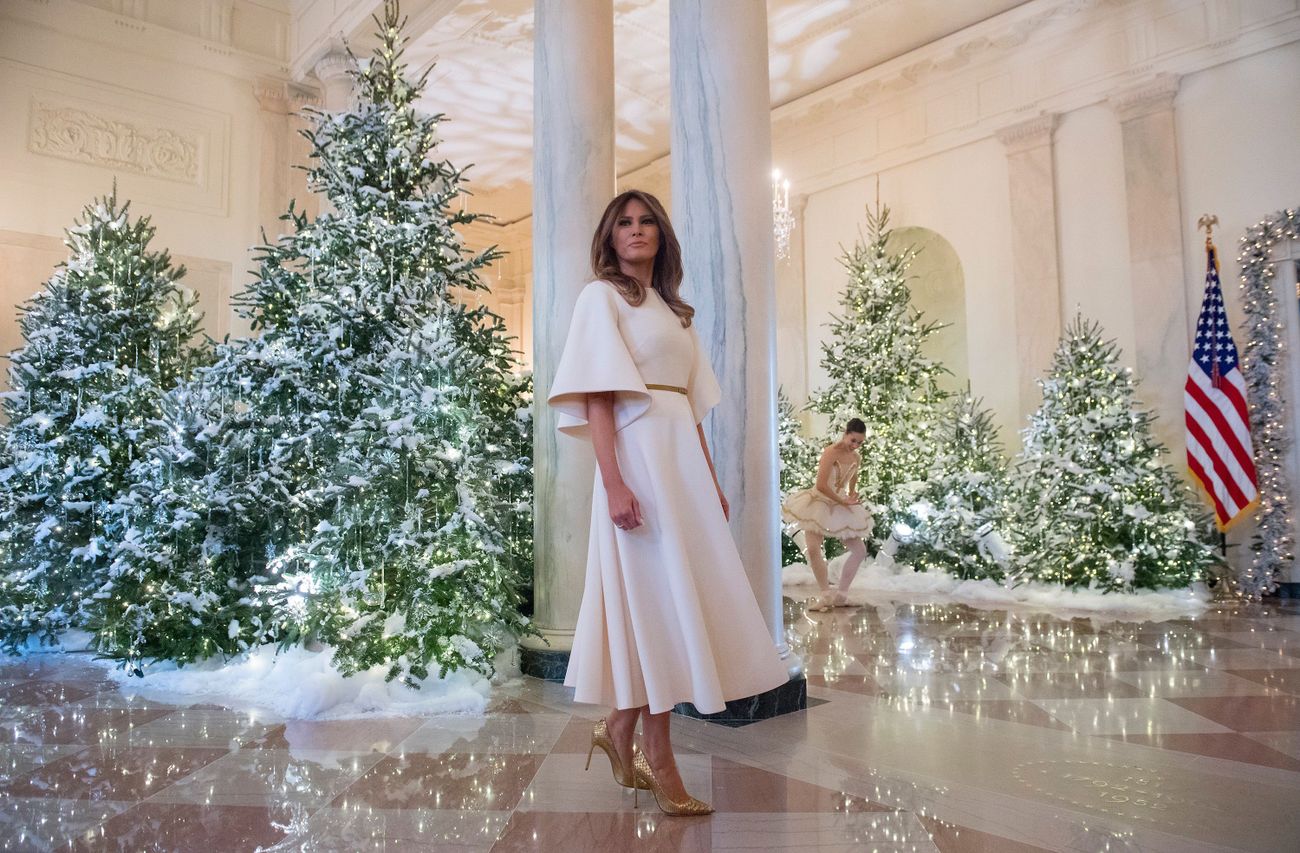 White House Red Christmas Trees Photoshop Twitter 2022 I'm Jewish – Wish Me A Merry Christmas Anyway, Dammit – The Forward