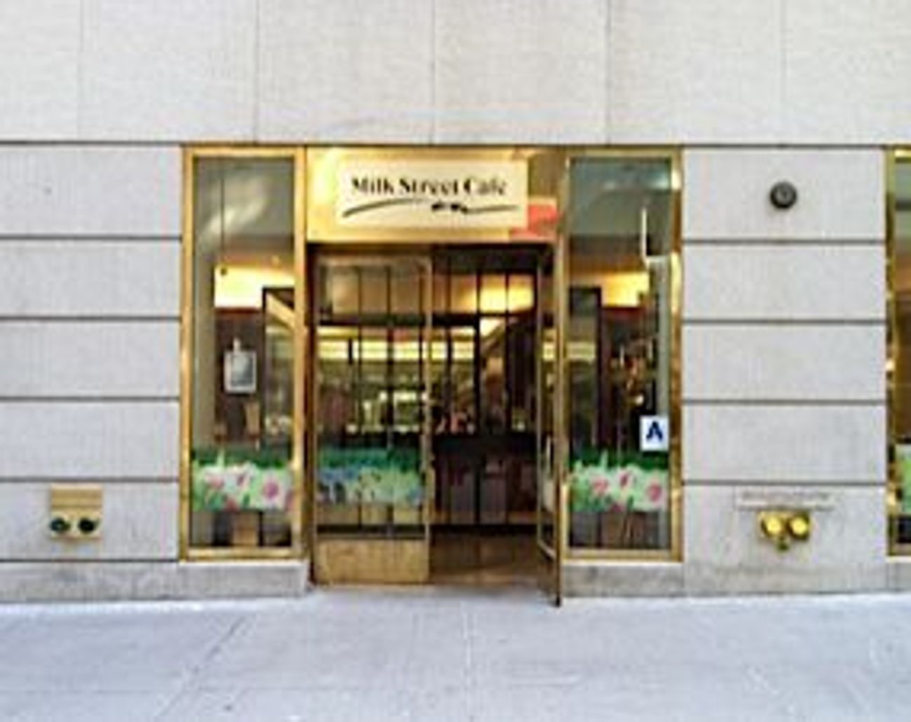 Wall Street Kosher Cafe Hopes To Survive OWS The Forward