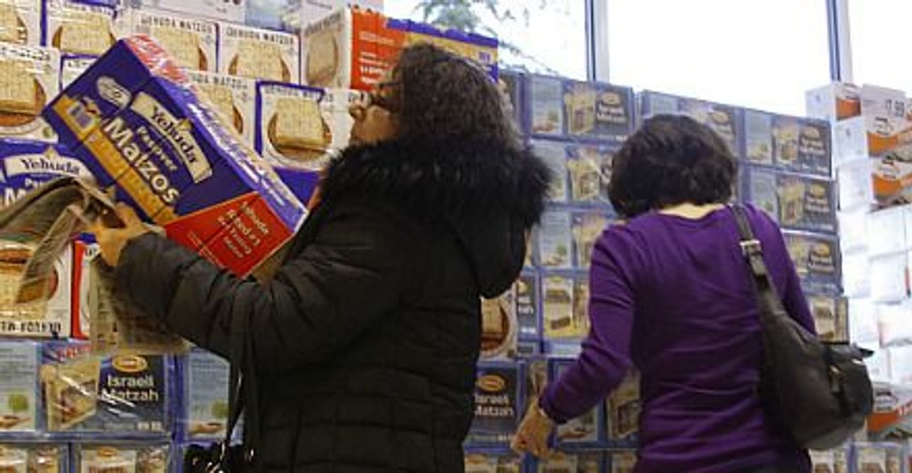 Supermarkets Battle Over Israeli Matzo The Forward