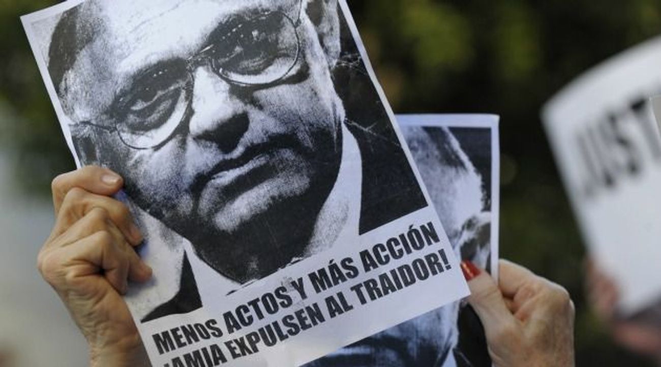 Hector Timerman: Human Rights Icon or Dirty Dealmaker? – The Forward