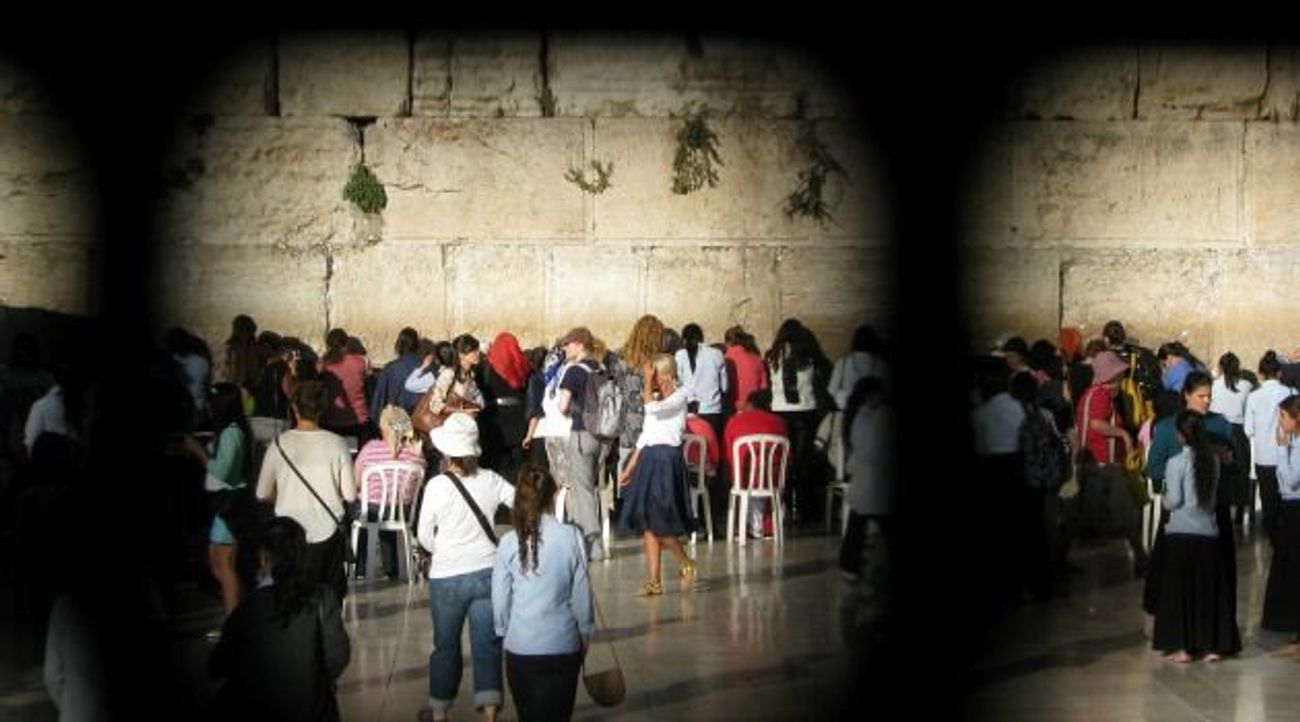 Why Are Some Spots at Western Wall More Holy Than Others? – The Forward