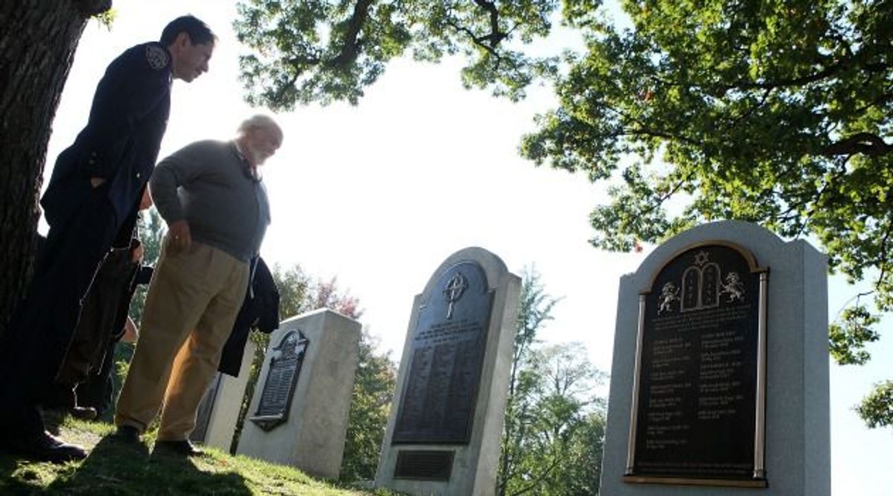 Jewish World War II Vet Gets Star of David on Gravestone — 50 Years