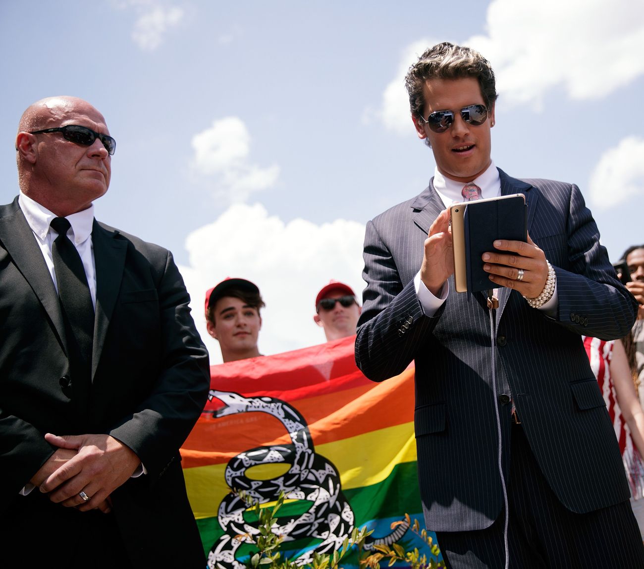 Milo Yiannopoulos Publisher Hits Back Over Lucrative Book Deal The milo-yiannopoulos-publisher-hits-back-over-lucrative-book-deal-the
