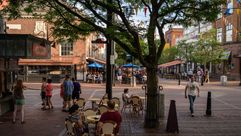 Burlington by the Forward
			