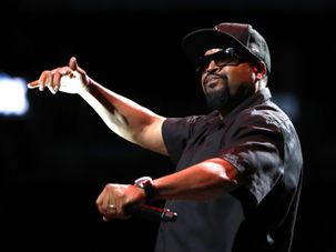 Ice Cube by the Forward
			