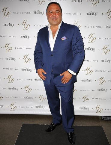 Meet the Reality Star Preserving The Jews’ Couture Clothing — And Judaica by the Forward