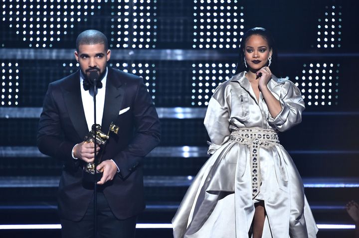 Drake dating Rihanna 2013