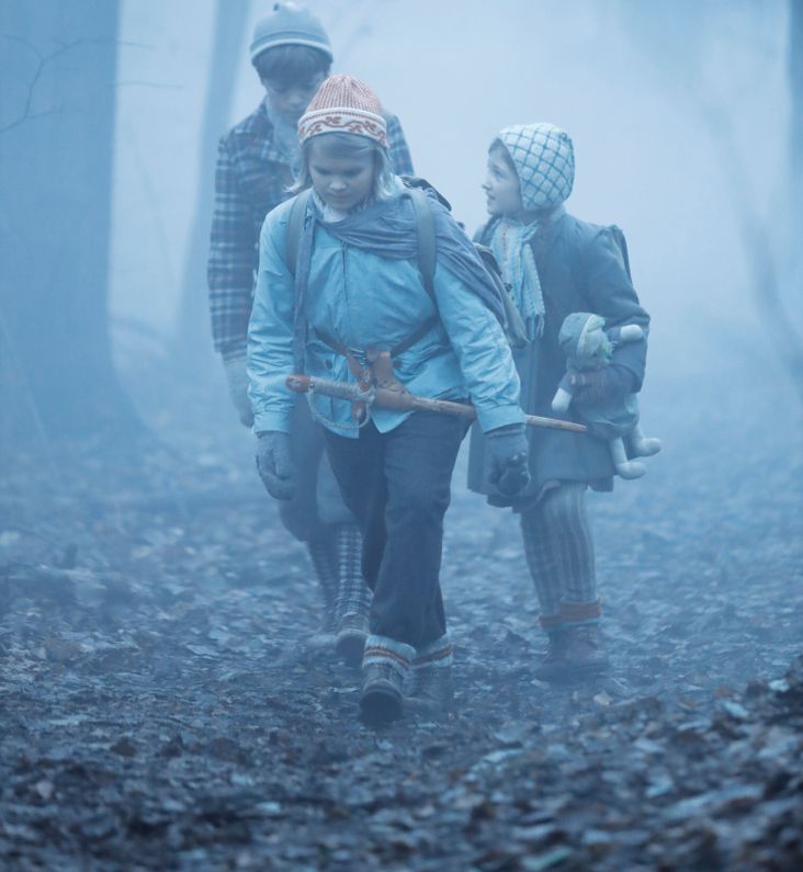 Anna Sofie Skarholt, Samson Steine and Bianca Ghilardi-Hellsten in "The Crossing."