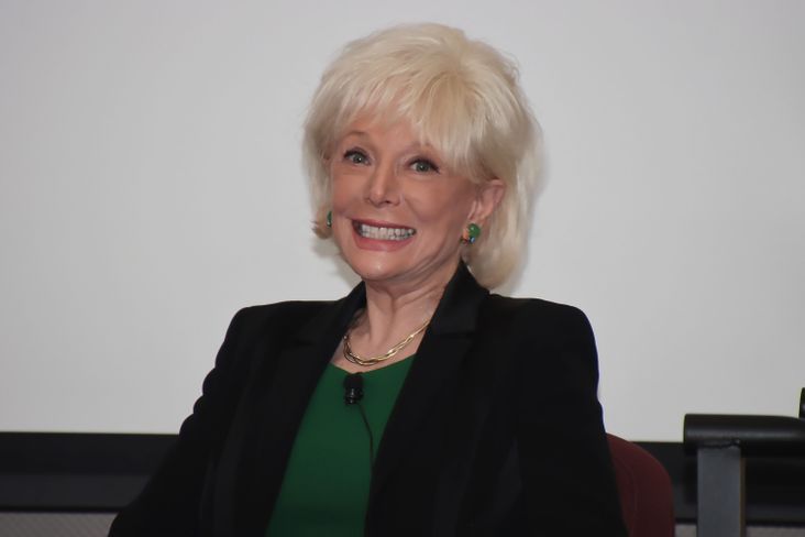 Lesley Stahl
