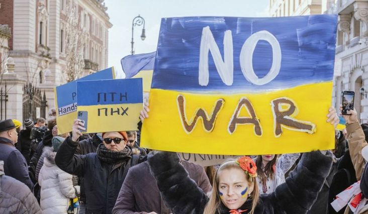Protestors outside the Russian embassy in New York city on Februrary 27, 2022.