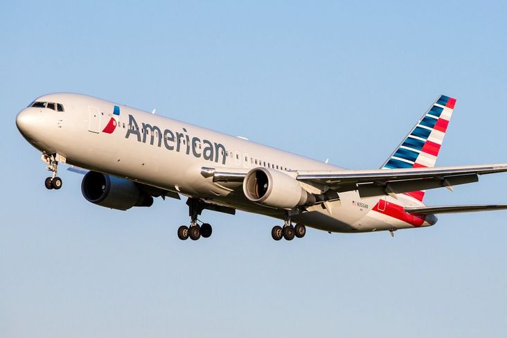 American Airlines will serve kosher wine on new flights to Israel.