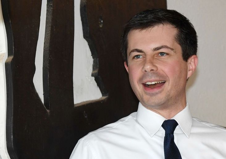 South Bend, Indiana Mayor Pete Buttigieg speaks during a meet-and-greet at Madhouse Coffee on April 8, 2019 in Las Vegas, Nevada.