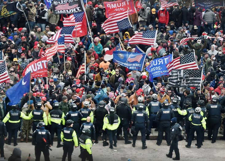 Trump supporters, police clash